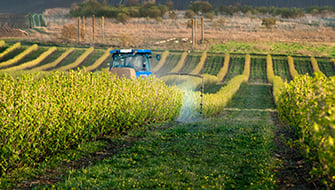 How to Choose and Apply Nutrivant Foliar Fertilizers